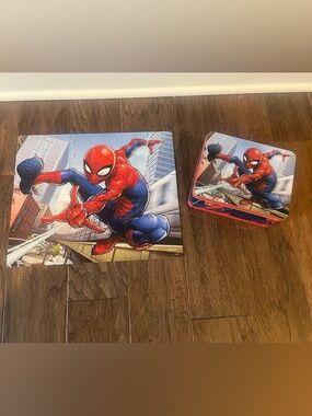 Spiderman Kids Tin Lunchbox with Puzzle - Red & Blue -BRAND NEW!